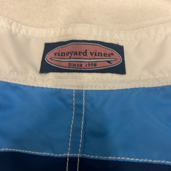 Boys Medium Vineyard Vines swim trunks. - Picture 3 of 5